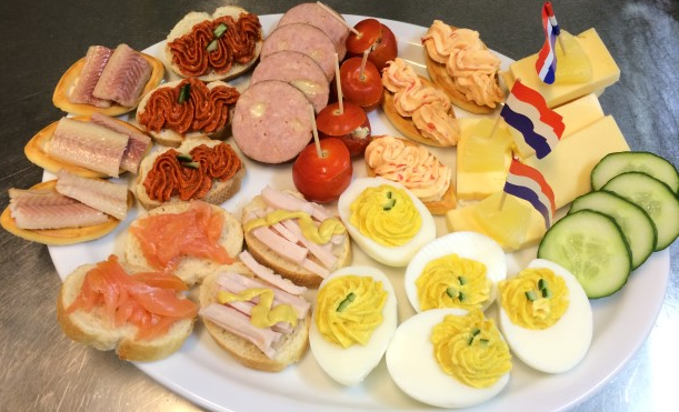 Hapjes bij een verjaardag